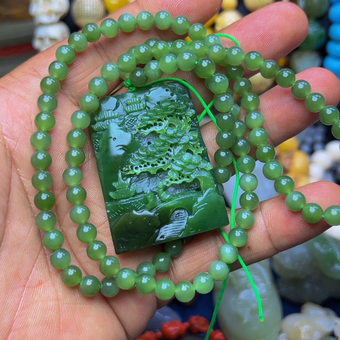 未镶嵌和田玉（碧玉）挂件