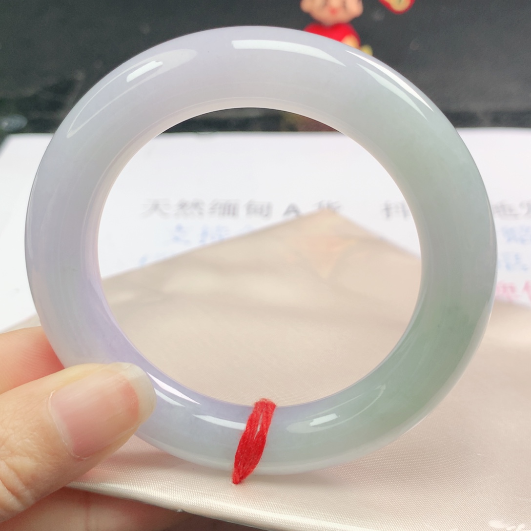 翡翠未镶嵌手镯（圆镯）