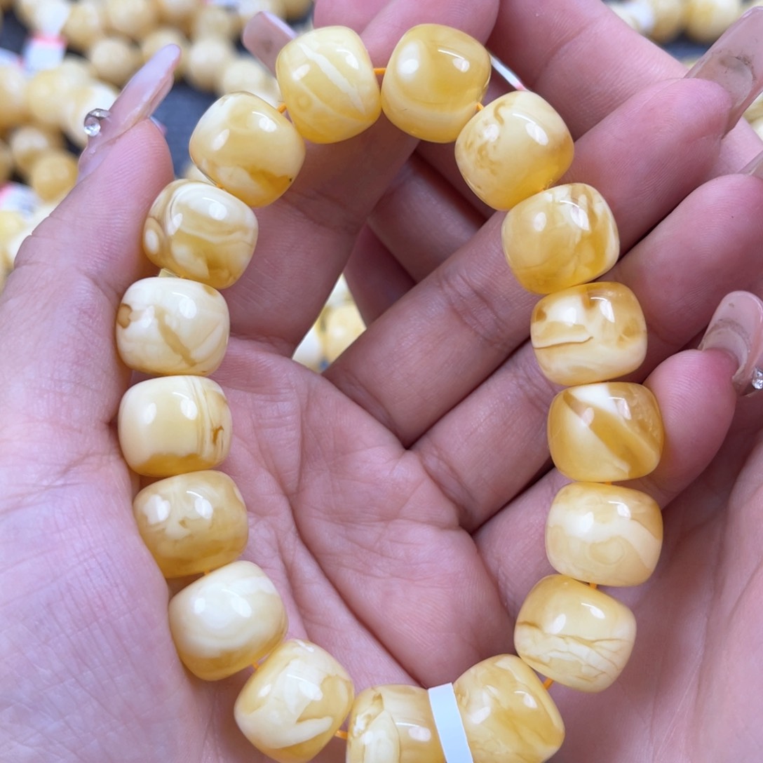 琥珀裸石未镶嵌尺寸