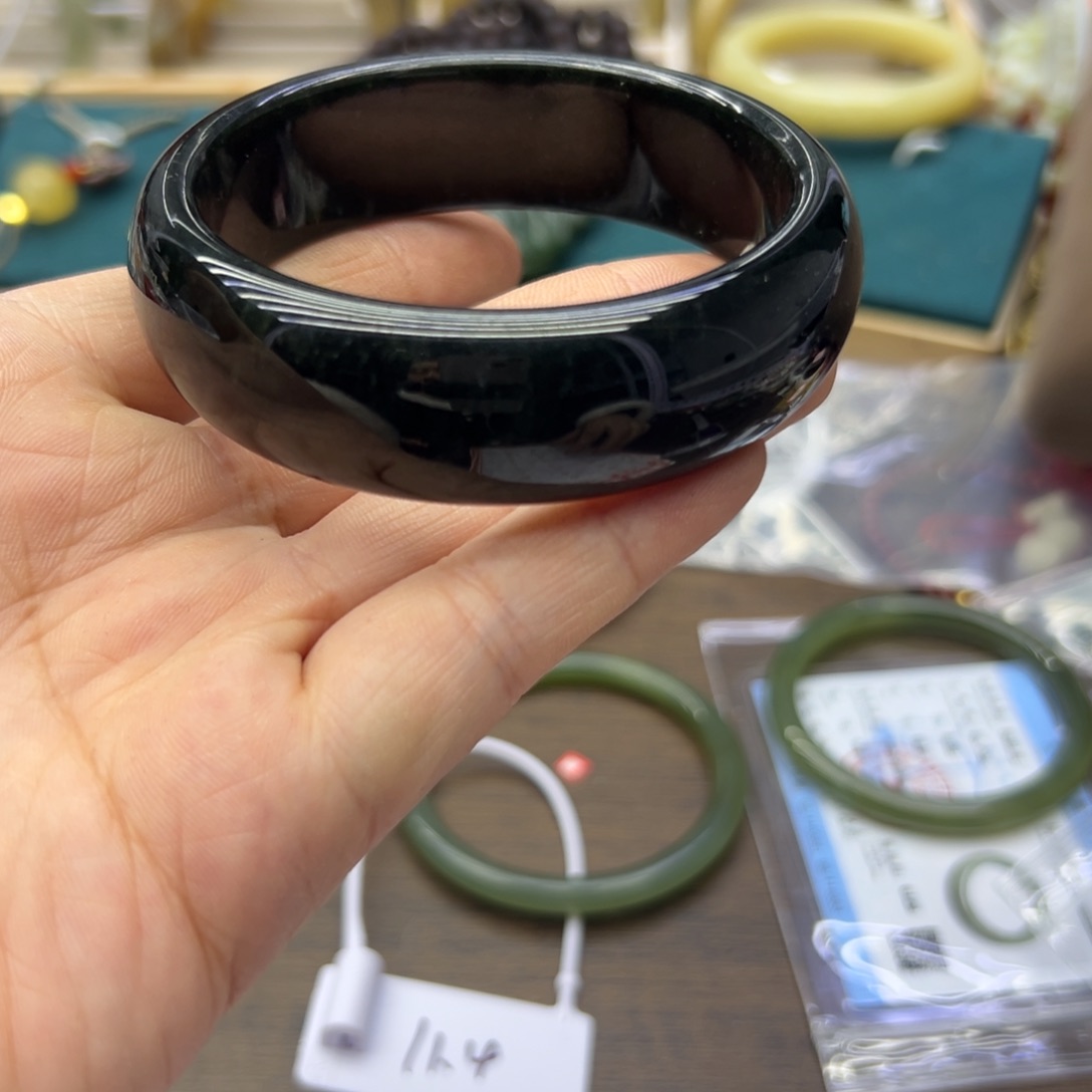 和田玉未镶嵌手镯60.2圈围640