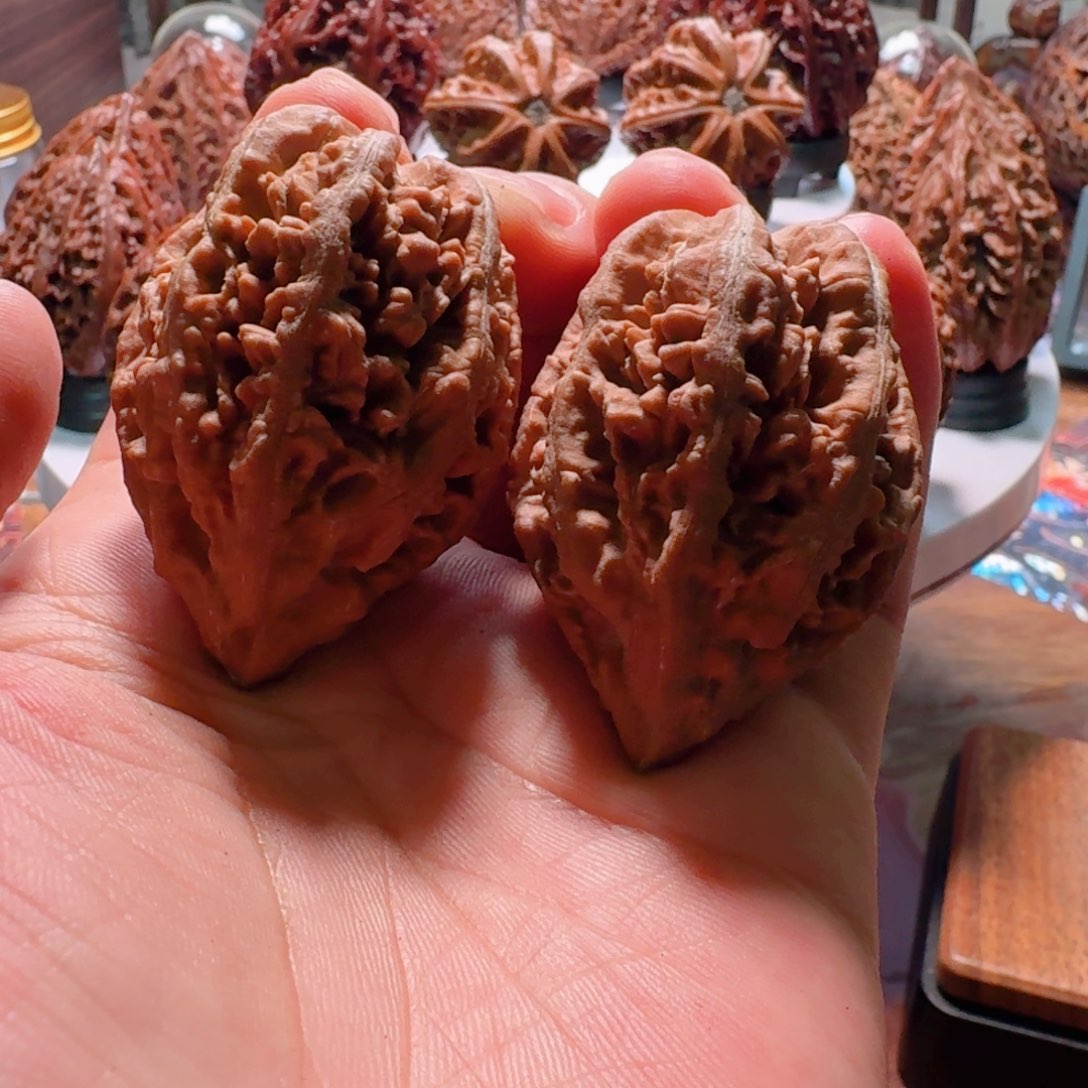 文玩核桃把件豆粒塔