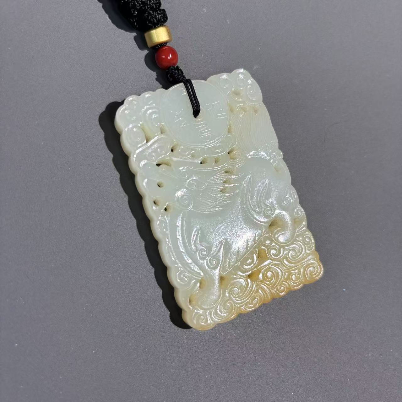 清代和田玉貔貅牌1 