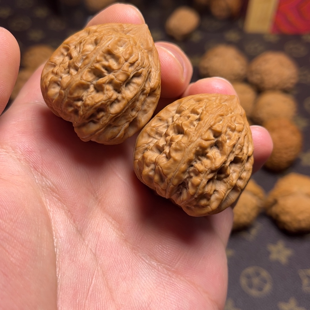 把件文玩核桃35赤龙鸡心