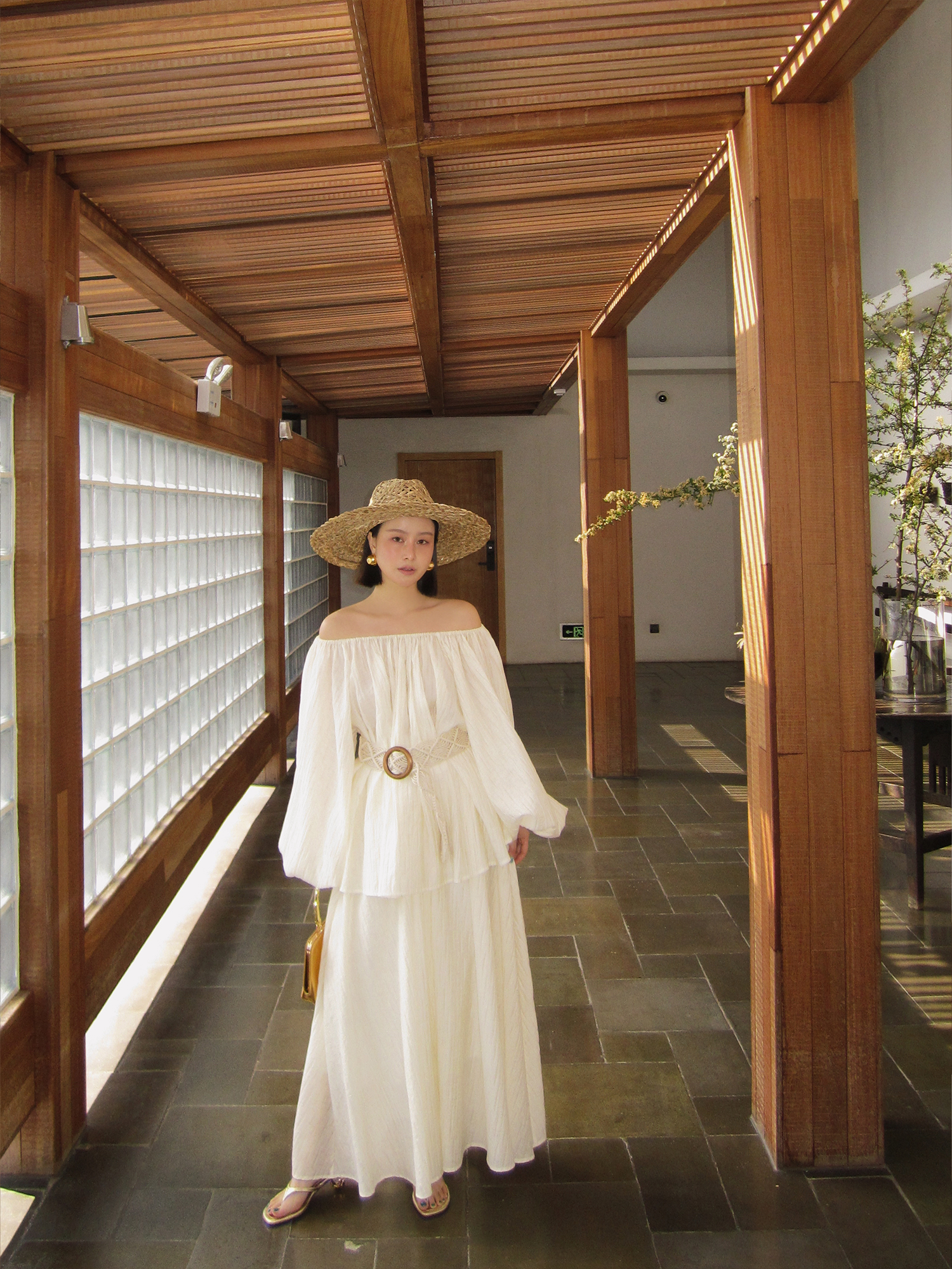 【放价了】重工设计一字肩上衣伞裙半身裙小众两件套时尚套装250106