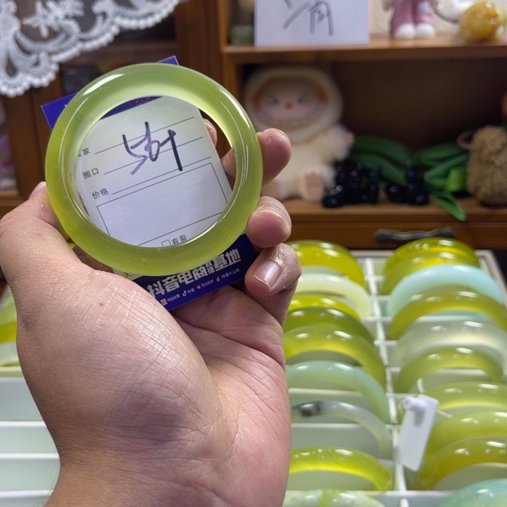 蛇纹石玉未镶嵌手镯163