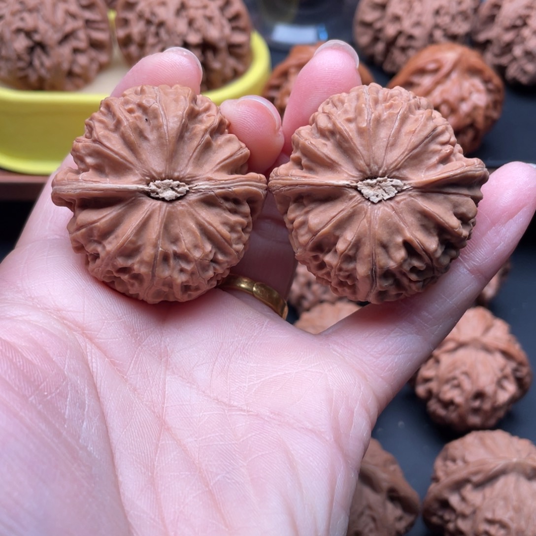 文玩核桃把件宫灯40