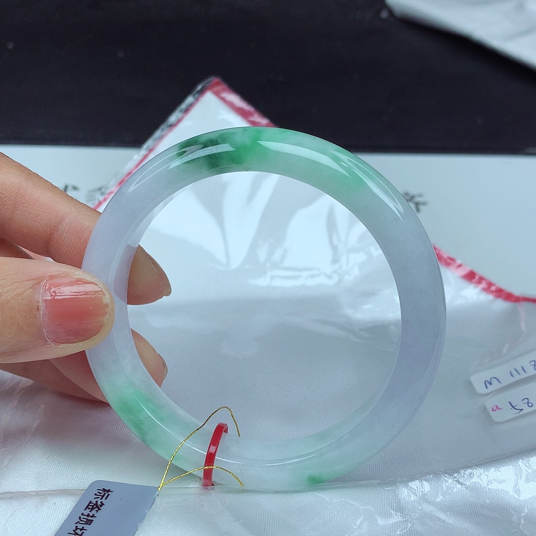 翡翠手镯未镶嵌58圈1897