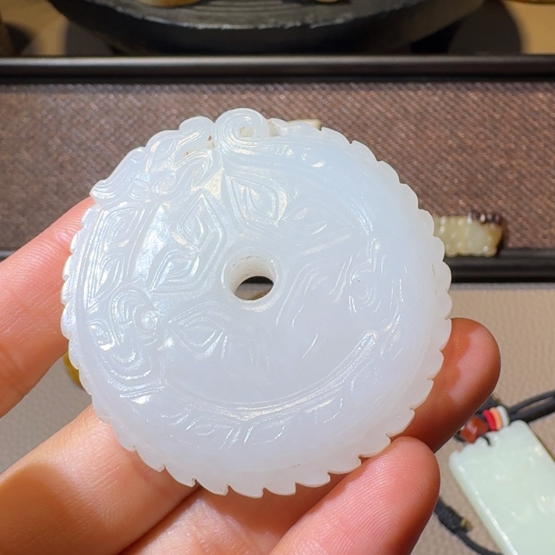 和田玉挂件未镶嵌徐*卿