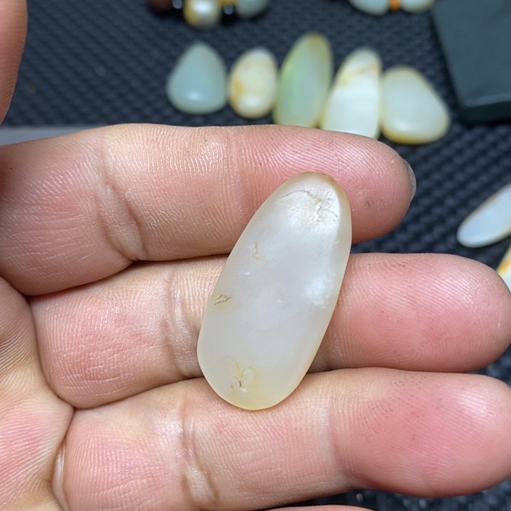 和田玉珠宝奇石未镶嵌