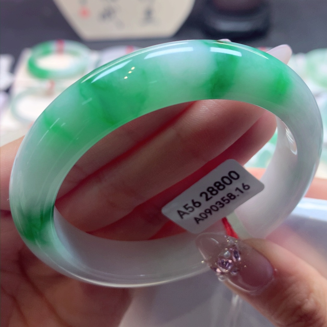 翡翠手镯未镶嵌21翡翠手镯99