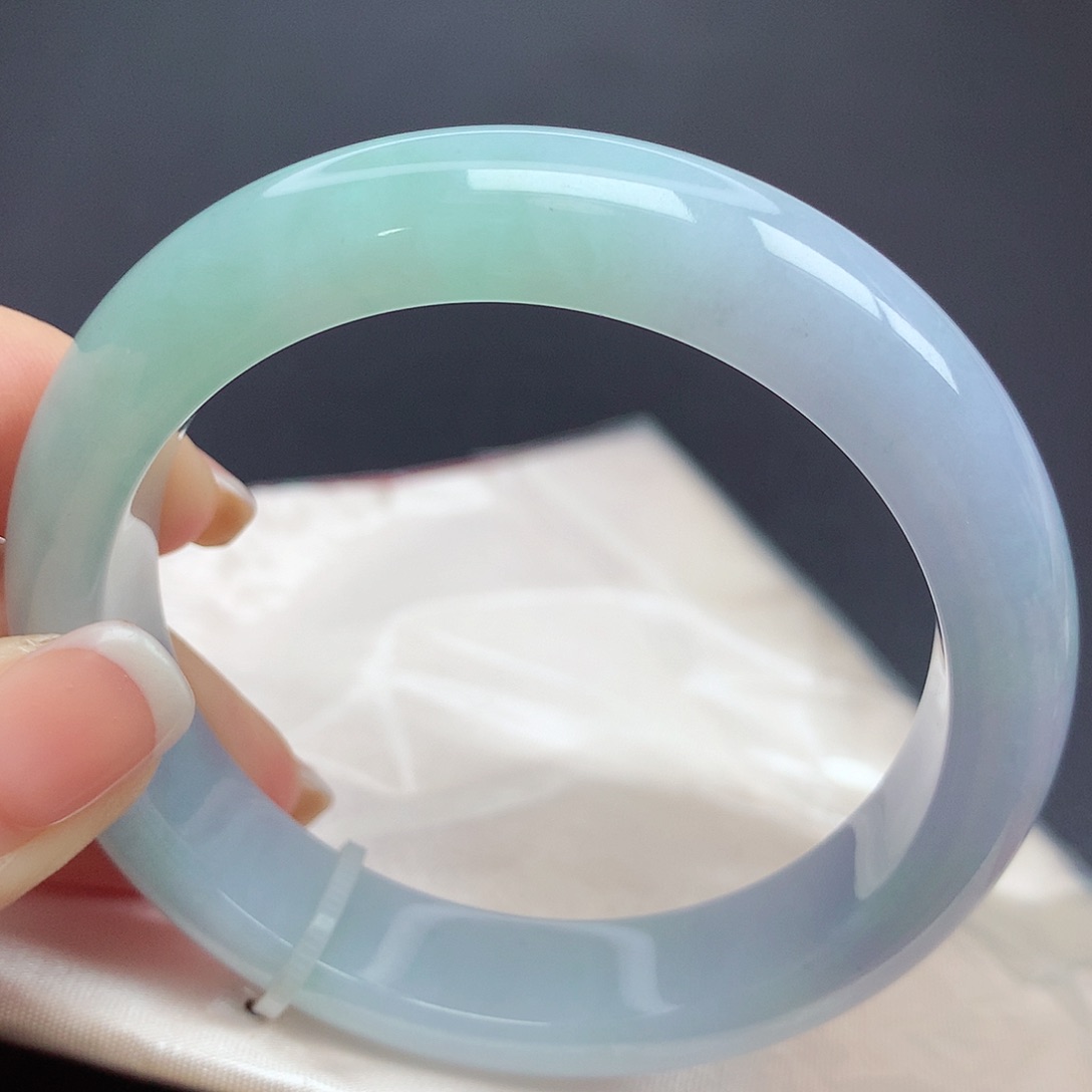 翡翠手镯未镶嵌x n n n n n n n