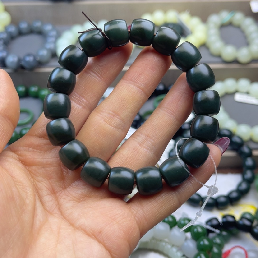 和田玉手链未镶嵌