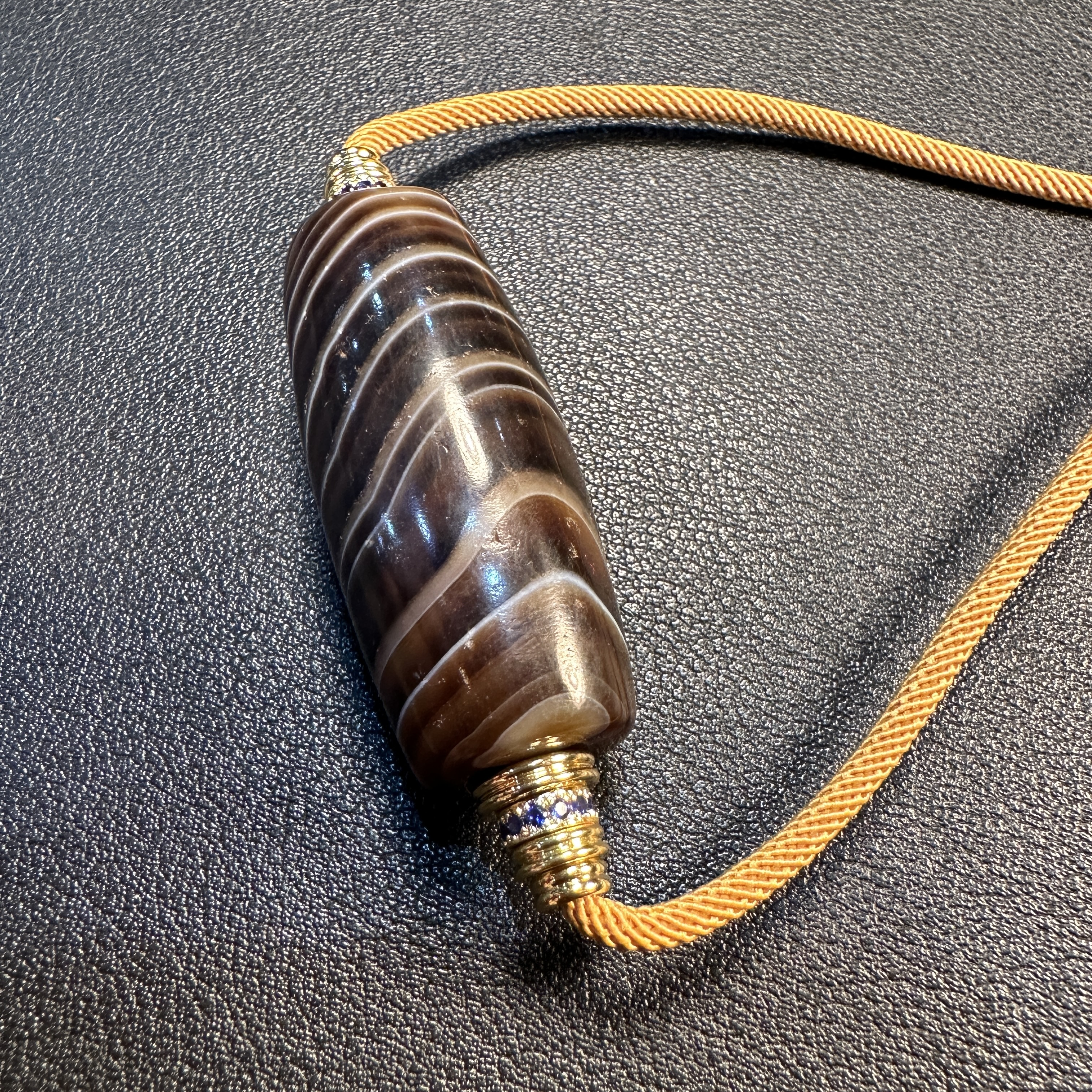 19世纪缠丝玛瑙 锁骨挂件333-847