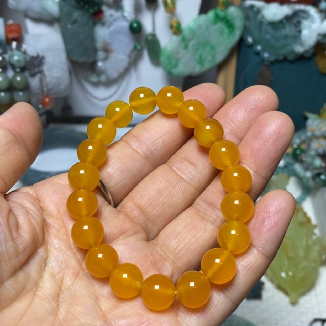 【闪购商品】翡翠吊坠(赠链)未镶嵌