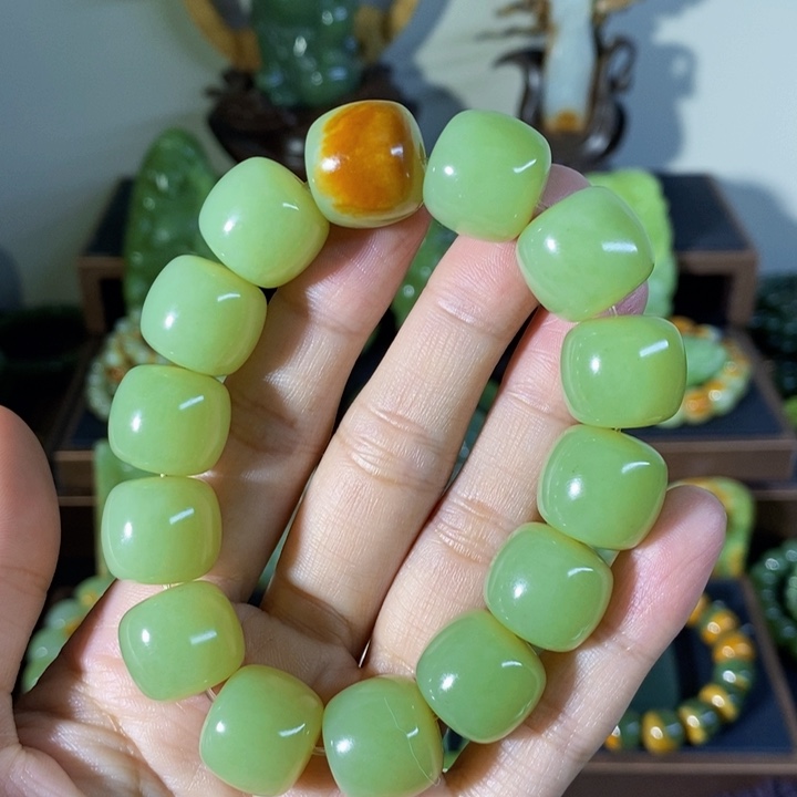 套链未镶嵌和田玉龙*