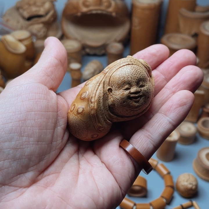 阿*啊总感觉手把件一个