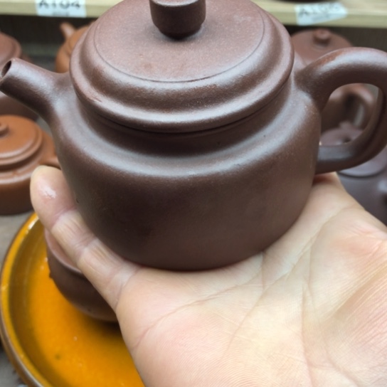 明***茶壶紫砂低槽青得中170豪升左右瑕疵
