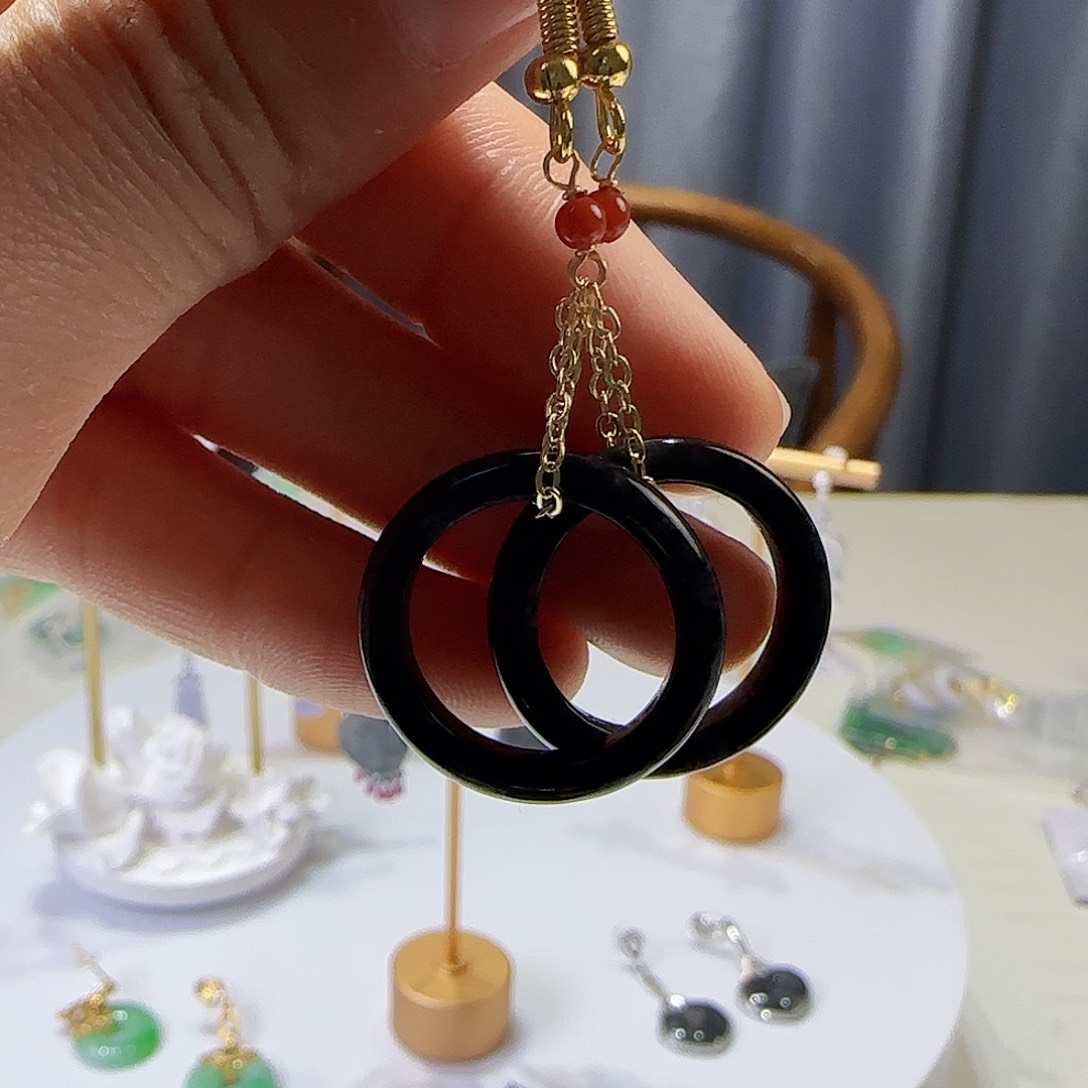 翡翠耳饰未镶嵌天然缅甸