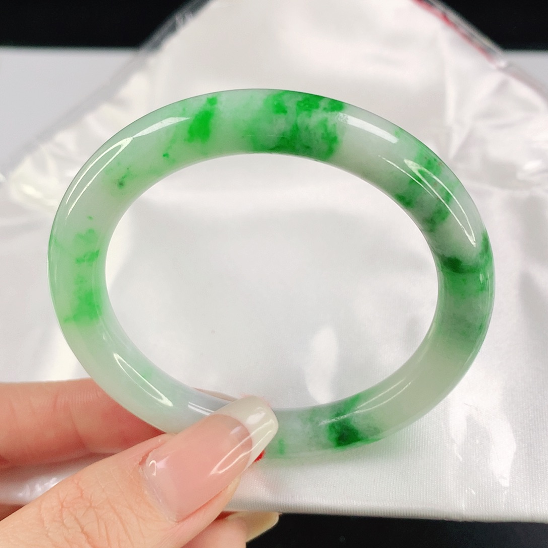 翡翠手镯未镶嵌1114翡翠