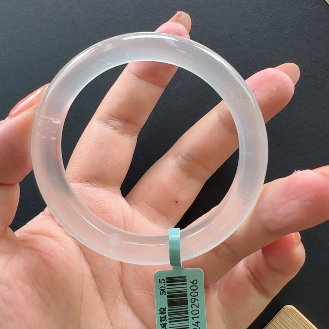 石英质玉手镯未镶嵌50