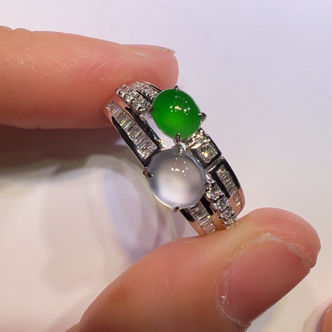 翡翠18K金镶嵌戒指