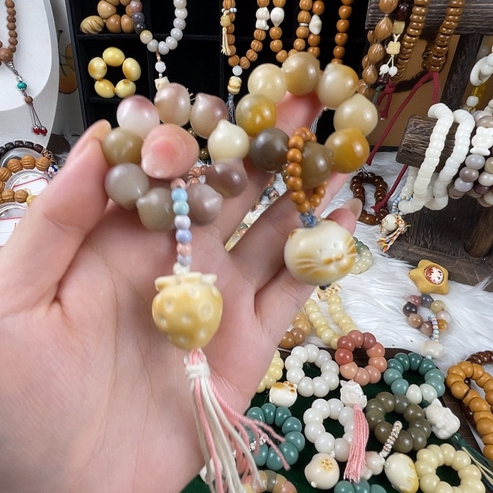 吊坠菩提根/象牙果ಥ****，