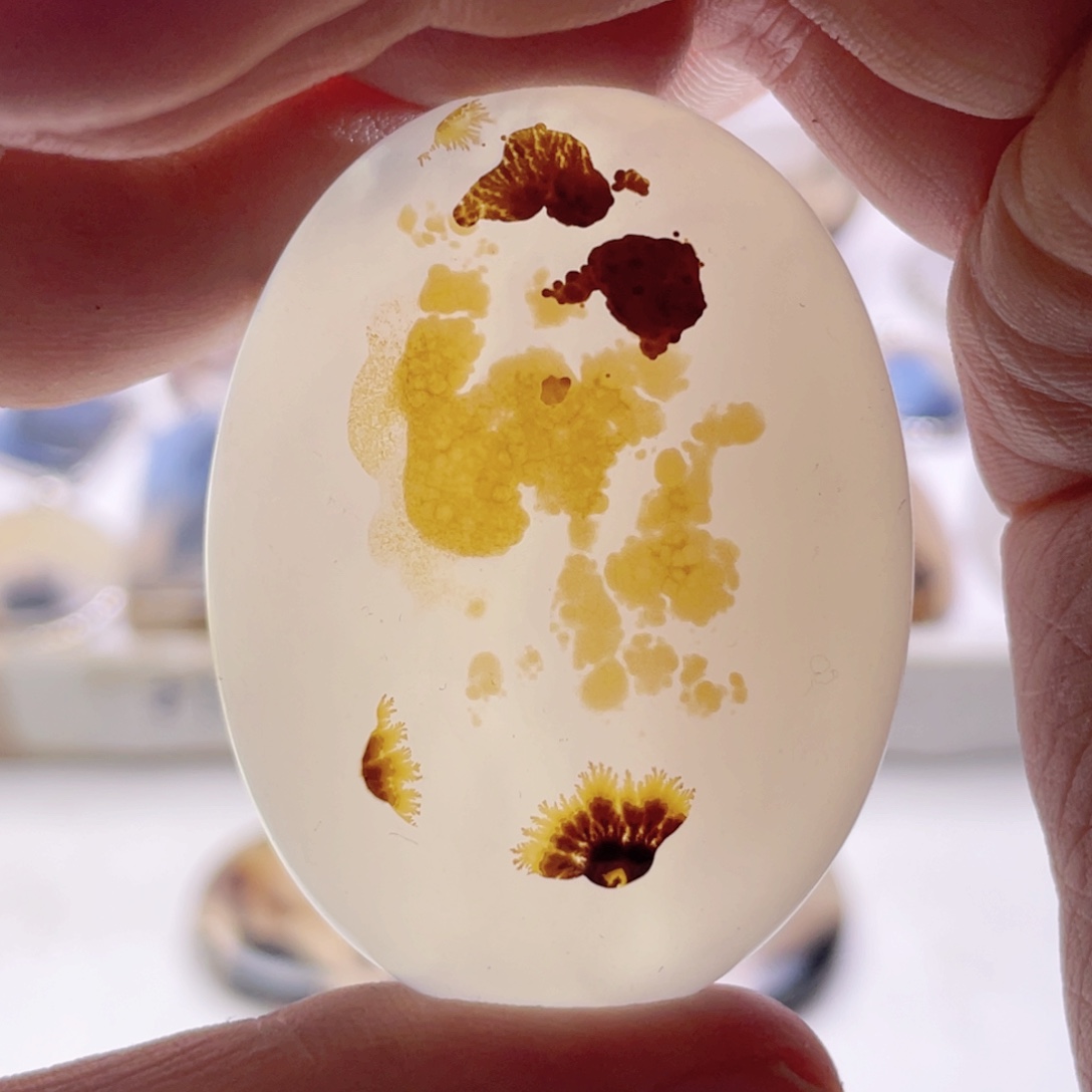 玛瑙/玉髓未镶嵌珠宝奇石