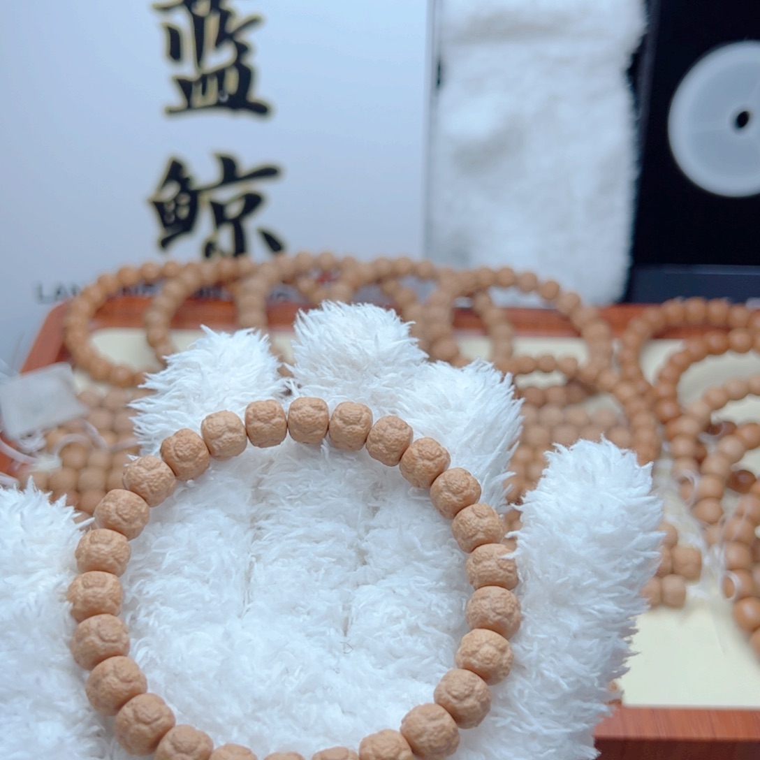 猴头核桃吊坠慢*饕餮