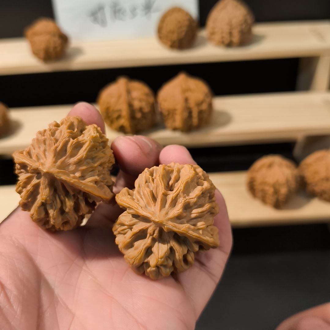 文玩核桃吊坠41帝王