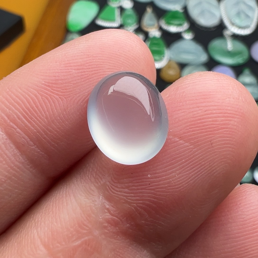 翡翠颈饰未镶嵌蛋面11.3