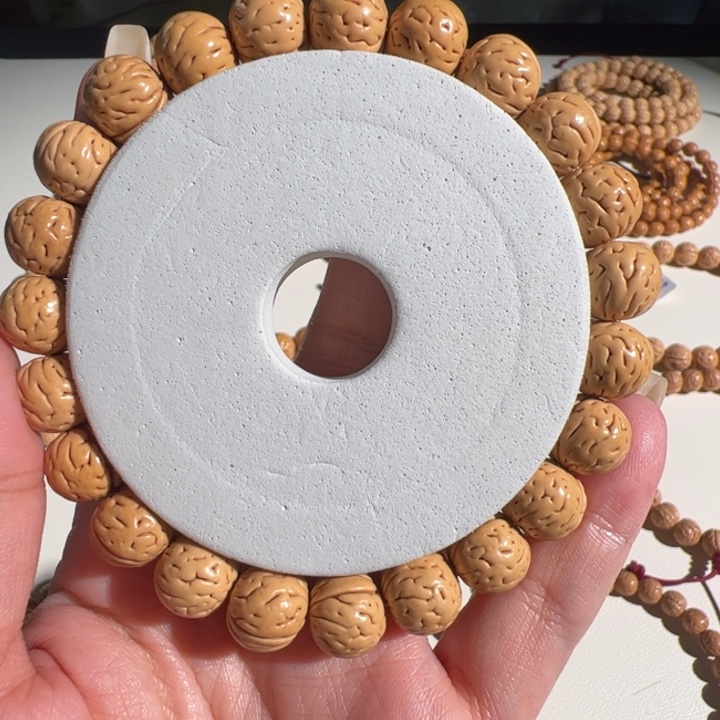 大叶紫檀（黑酸枝木类）野生桃核 石王