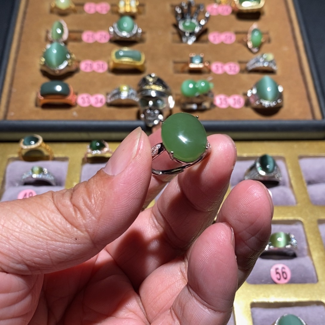 和田玉（碧玉）戒指未镶嵌