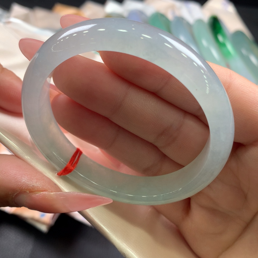 翡翠未镶嵌手镯55.3贵妃