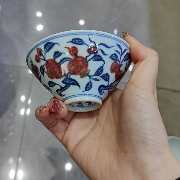 瓷片手绘釉里红手工绘画