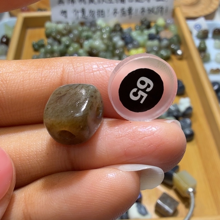 和田玉未镶嵌珠宝奇石