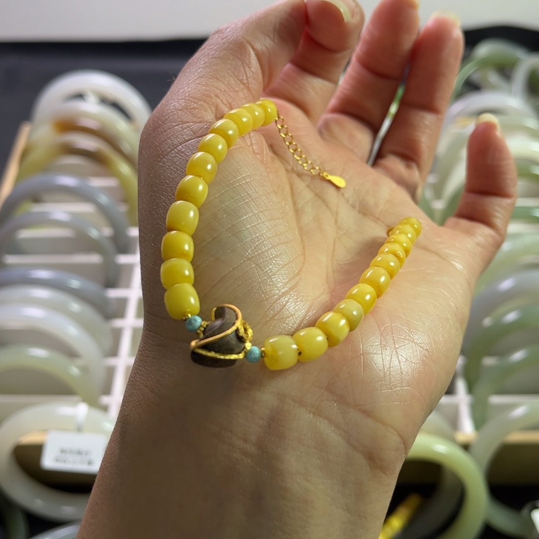 蜜蜡裸石未镶嵌手链