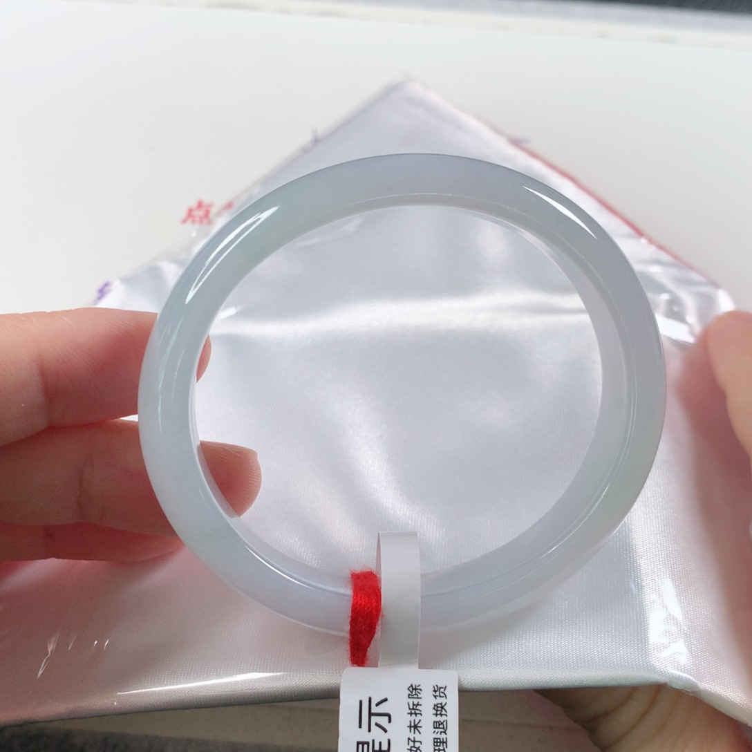 未镶嵌手镯（贵妃镯）翡翠258