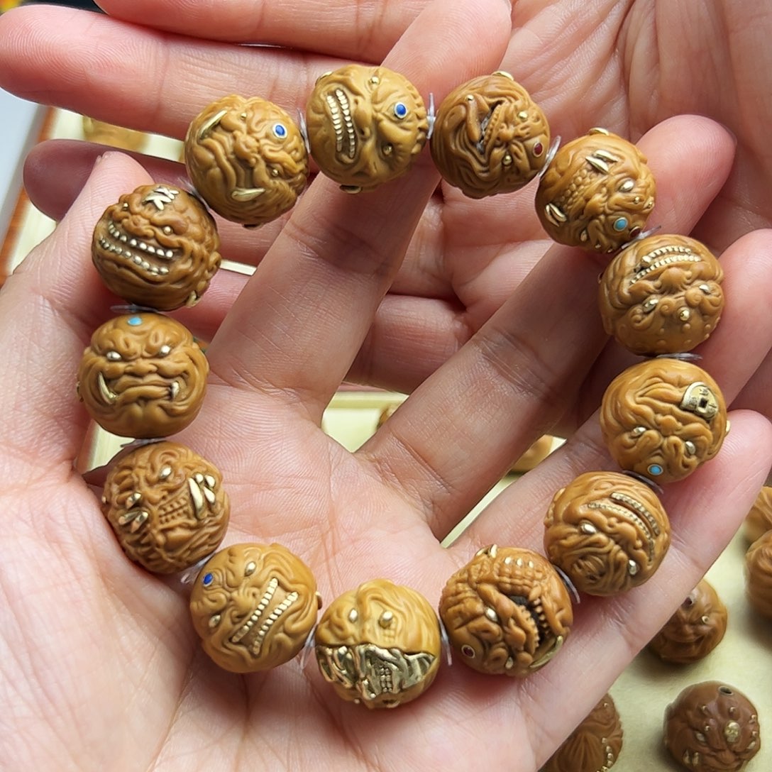 猴头核桃手串黄铜大满贯