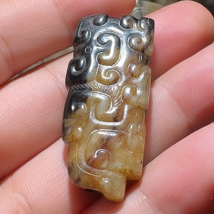 和田玉（糖玉）未镶嵌颈饰止**定