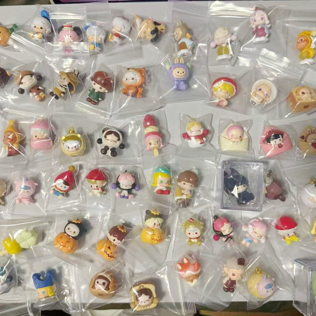 萌趣歪头系列潮玩手办直播链接