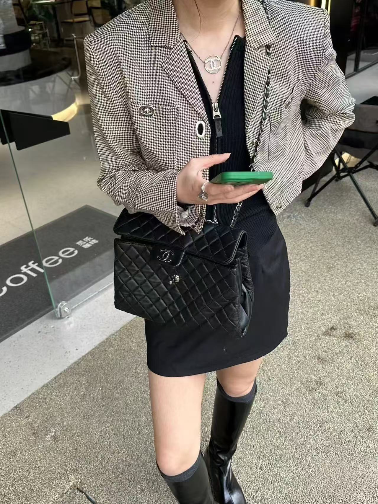 95新 Chanel/香奈儿 黑银菱格风琴机场链条包 底长31 20开