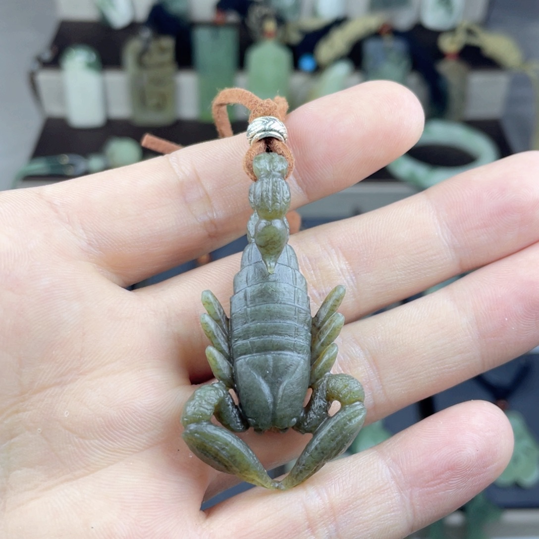 ❻***六和田玉（糖玉）未镶嵌颈饰