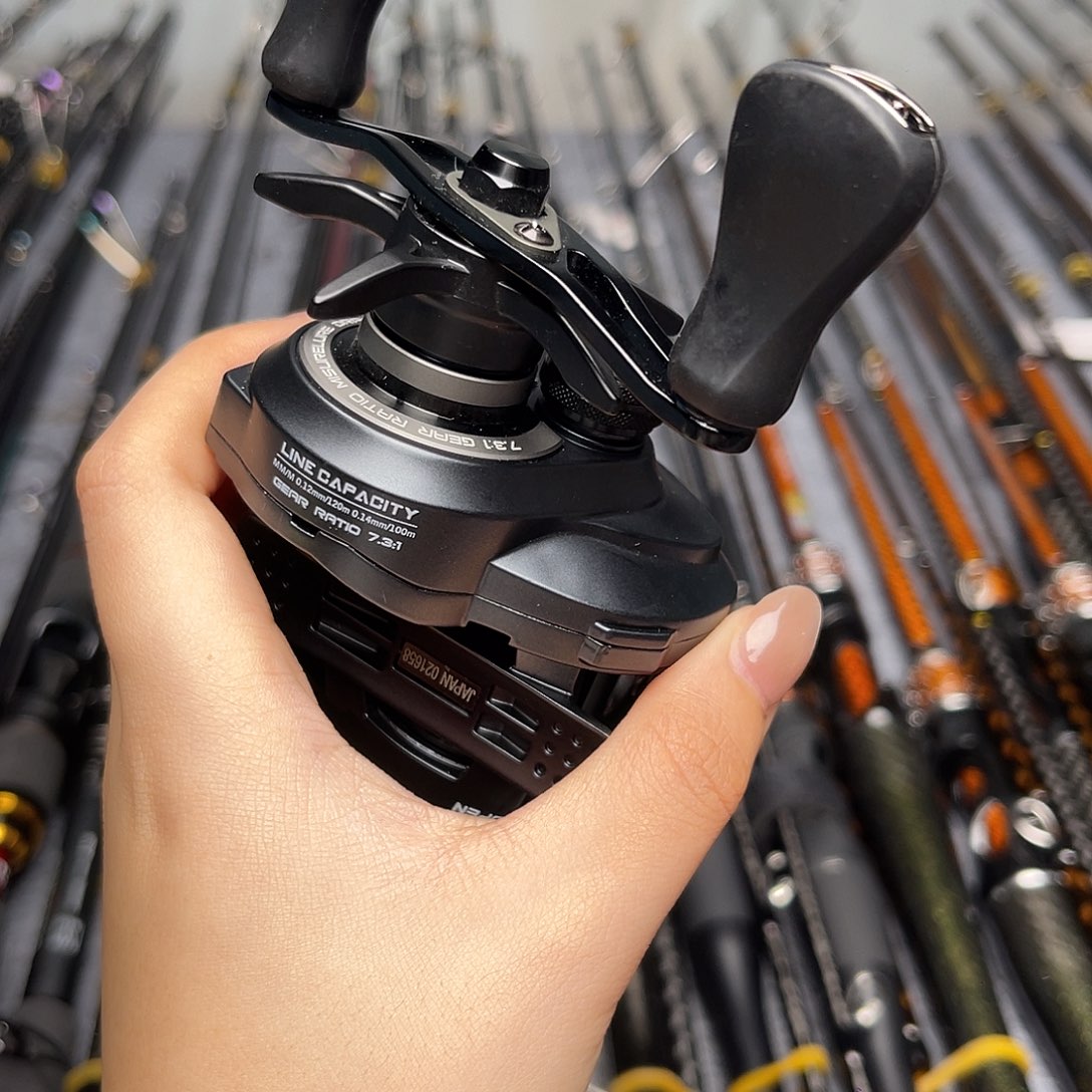 空***道碳素3.8m7.3:1速比9个轴承