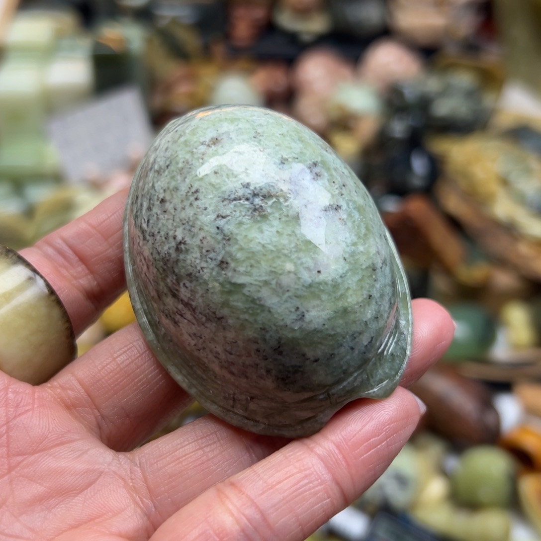 岫岩河磨玉（透闪石质玉）未镶嵌颈饰河磨玉富甲手玩