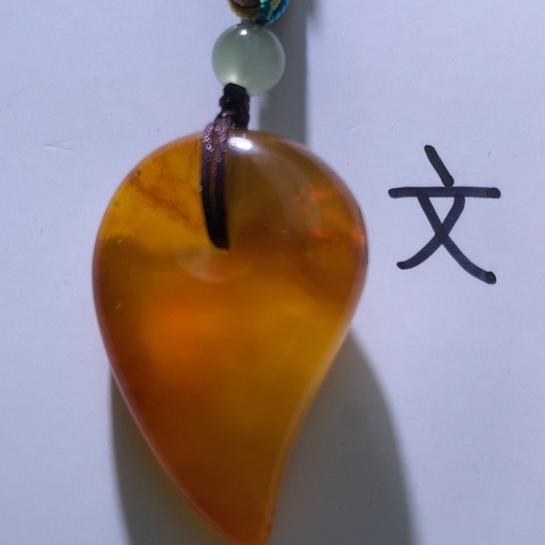 琥珀未镶嵌珠宝奇石8