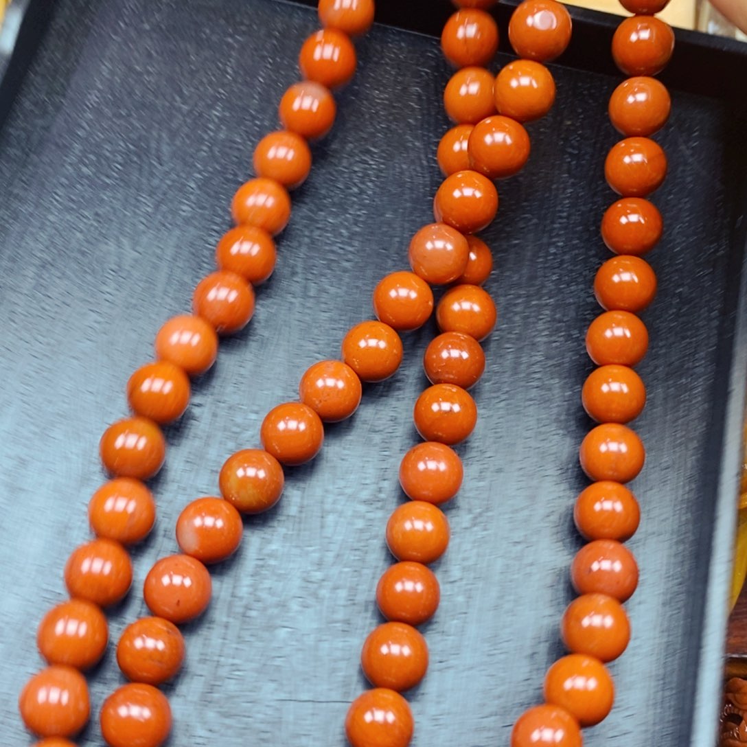 石英质玉（黄龙玉）颈饰未镶嵌