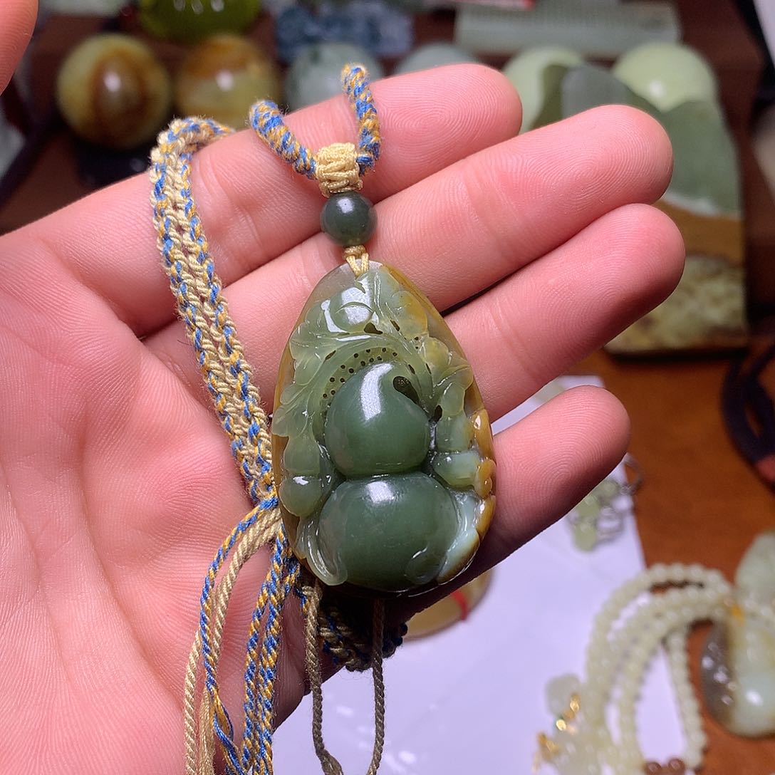 颈饰未镶嵌和田玉懂*