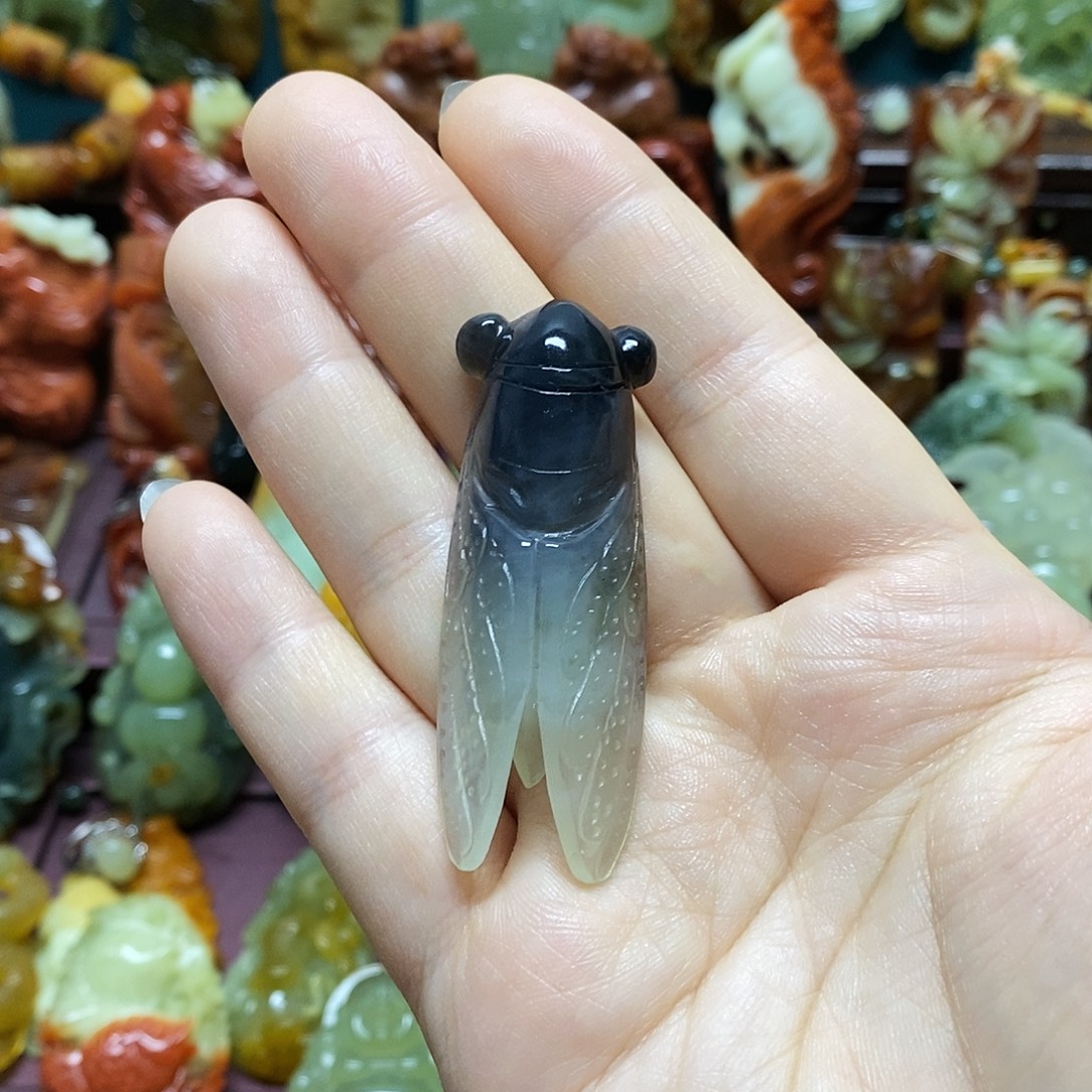 岫玉未镶嵌吊坠(赠链)