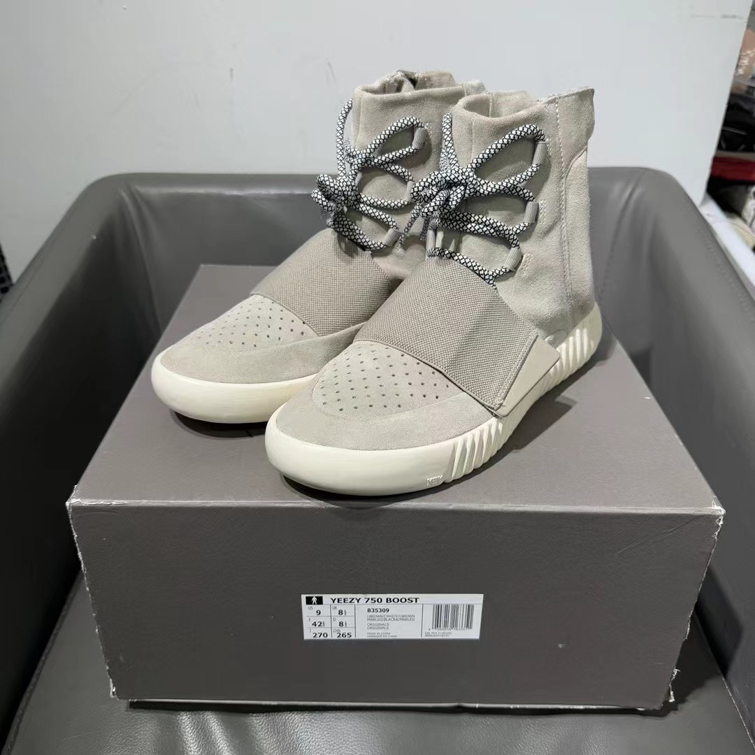 全新未使用 adidas/阿迪达斯 全新大全套42.5码Yeezy750初代 潮鞋