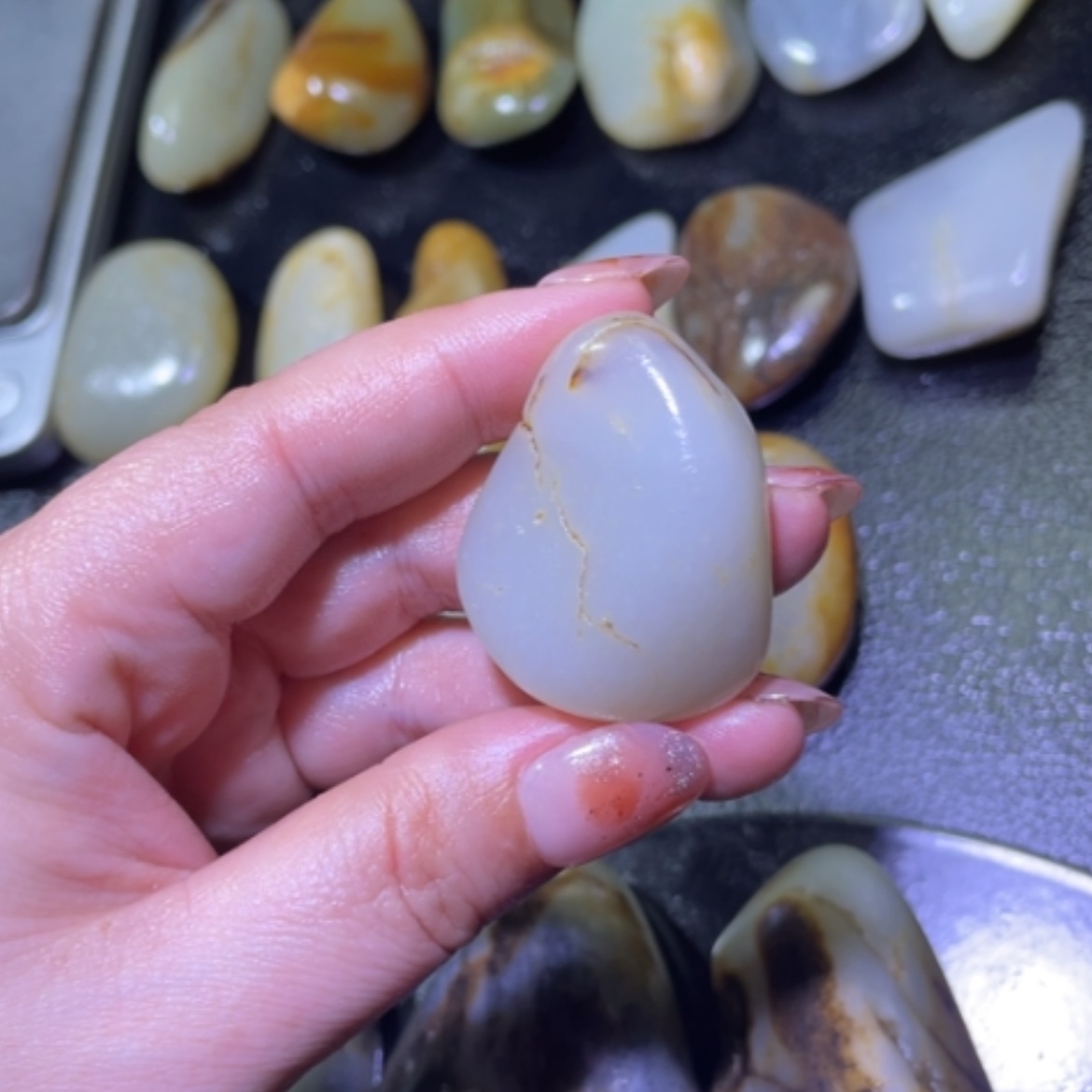 【闪购商品】颈饰未镶嵌和田玉黎*